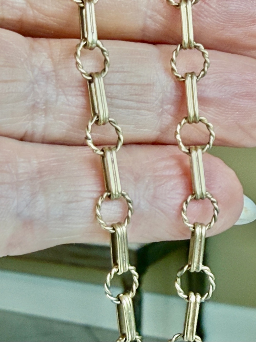 14 karat gold bracelet